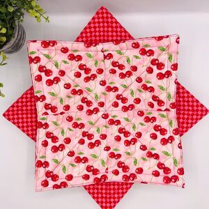 Cherries Print Microwave Dinner Plate Cozy: Reversible, Pink Red Colors
